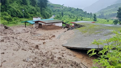 Photo of बारिश का कहर: उत्तराखंड में कहीं भूस्खलन तो कहीं विद्युत आपूर्ति ठप