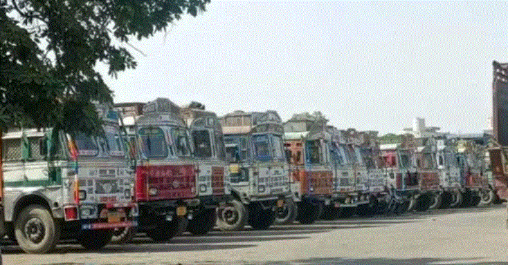 Photo of भारत-पाक बार्डर से अफगान ट्रेड बंद, आइसीपी में 22 के बाद नहीं आई कोई गाड़ी