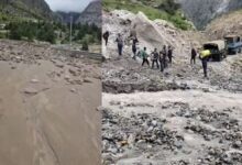 Photo of गमशाली में गदेरा उफान पर आने से चीन सीमा को जोड़ने वाला मलारी हाईवे बंद, सेना के वाहन फंसे