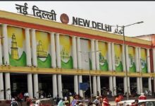 Photo of दिल्ली के इन पांच रेलवे स्टेशनों पर प्लेटफॉर्म टिकटों की बिक्री पर रोक