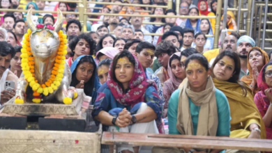 Photo of महाकाल का आशीर्वाद लेने उज्जैन पहुंची भारतीय महिला टीम