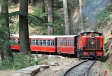 Photo of हावड़ा की रफ्तार पर धुंध की ब्रेक, कालका से तीन ट्रेनें 2 घंटे लेट