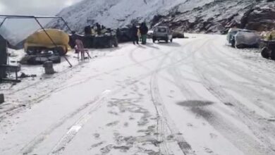 Photo of माैसम ने बदली करवट, रोहतांग दर्रा सहित ऊंची चोटियों पर ताजा बर्फबारी