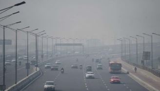 Photo of दिल्ली की हवा अभी भी ‘गंभीर’, अक्षरधाम में AQI 348