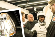 Photo of ‘पृथ्वी की परिक्रमा करते हुए शांत’, भारत की प्राचीन कपड़ा परंपरा वाले का‌र्ड्स लेकर अंतरिक्ष गए थे शुभांशु