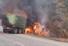 Photo of तेज रफ्तार का कहर, कोरबा में कोयला लदे ट्रेलर और सीमेंट गाड़ी की भीषण टक्कर, जिंदा जला चालक