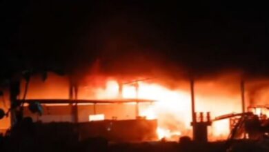 Photo of छतरपुर में ट्रांसफॉर्मर फैक्ट्री में भीषण आग, घटना के बाद इलाके में दहशत का माहौल