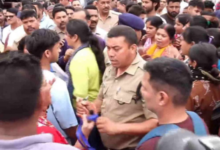 Photo of देहरादून: गैस सिलिंडर नहीं मिलने पर हंगामा, आक्रोशित लोगों ने शिमला बाईपास पर लगाया एक घंटे जाम