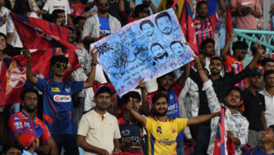 Photo of लखनऊ में आईपीएल: सिर चढ़कर बोला ऋषभ पंत का जादू, मैच एकतरफा होते ही स्टेडियम हुआ खाली