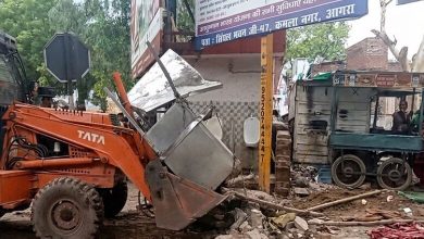 Photo of यूपी: सीएम योगी के दौरे से पहले आगरा में चला बुलडोजर
