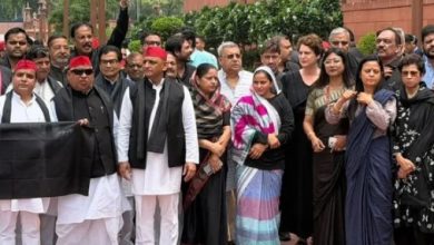Photo of संसद परिसर में पेपर लीक पर हंगामा