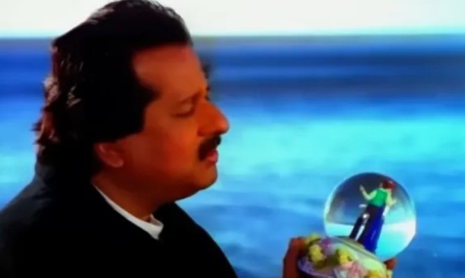 Photo of छुपकर मोहब्बत करने का सलीका सिखाता है Pankaj Udhas का ये गीत