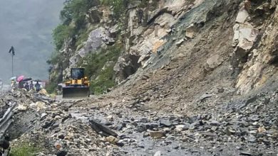 Photo of यूपी-गुजरात से लेकर उत्तराखंड और हिमाचल तक बारिश ने मचाई तबाही, सैकड़ों रास्ते बंद